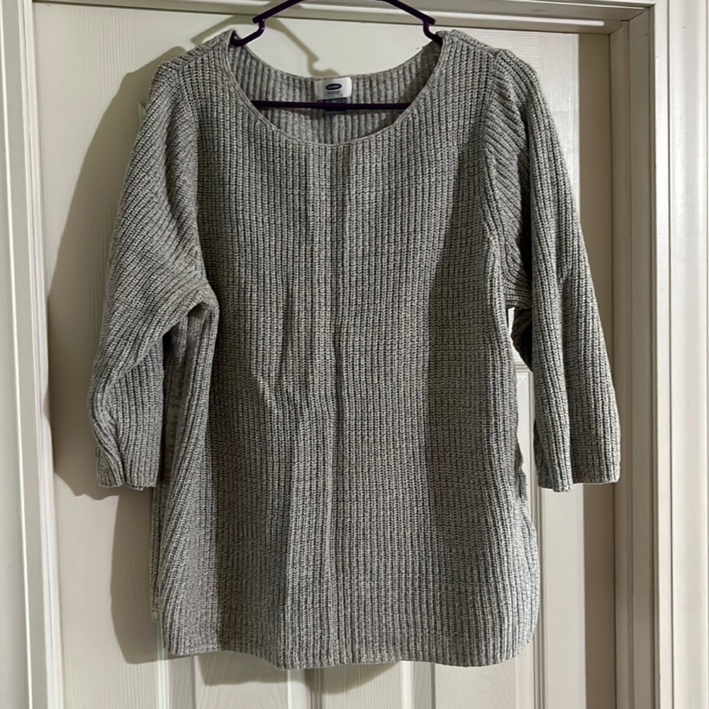 4/$12 Old Navy Gray Sweater